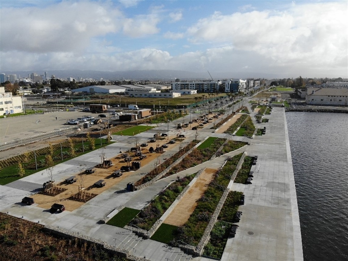 Alameda Point Waterfront Park