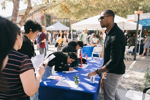 20240924-145846_Alameda-JobFair-SouthShore-mrz.jpg