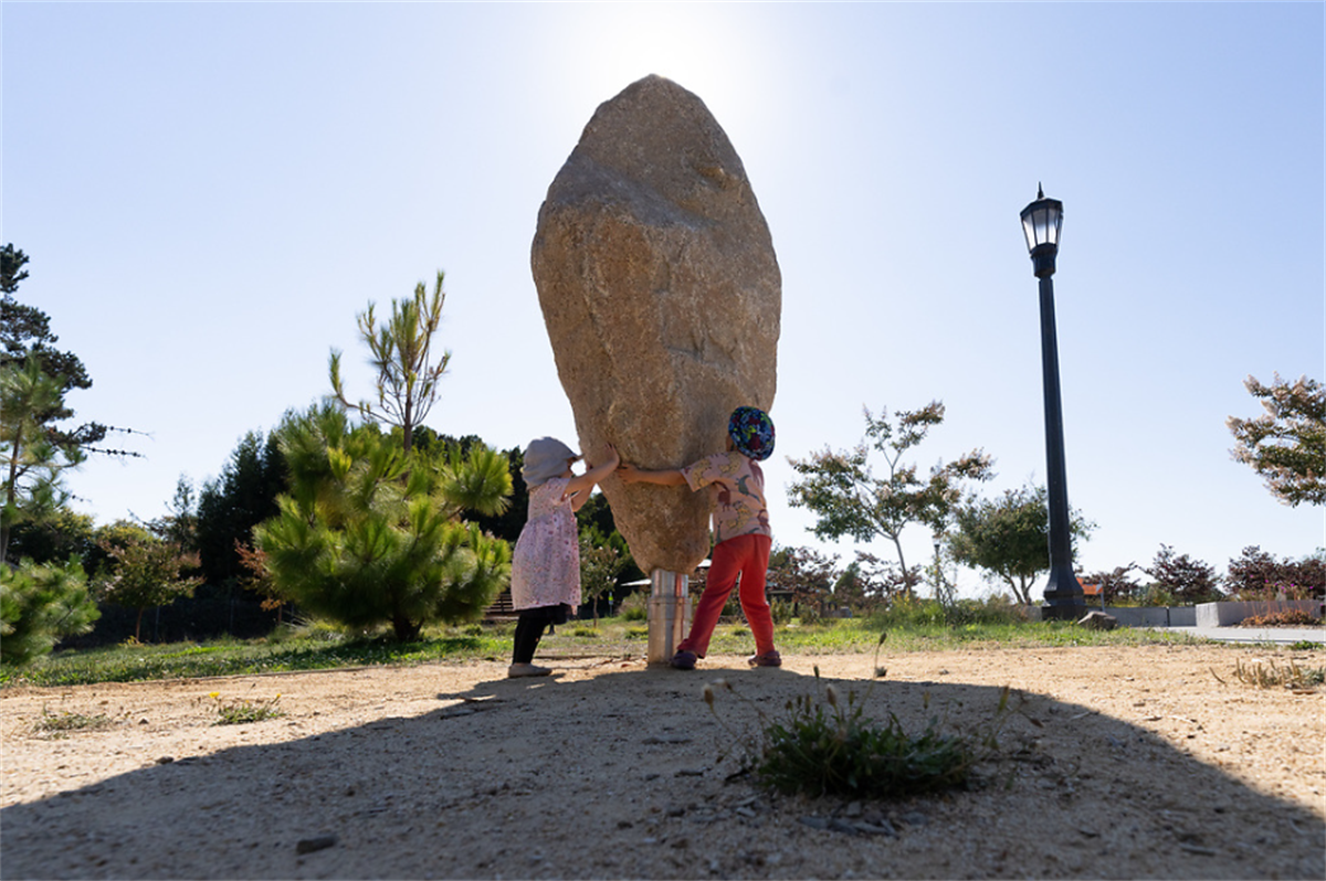Giant rocks spin as new public art is installed in Jean Sweeney